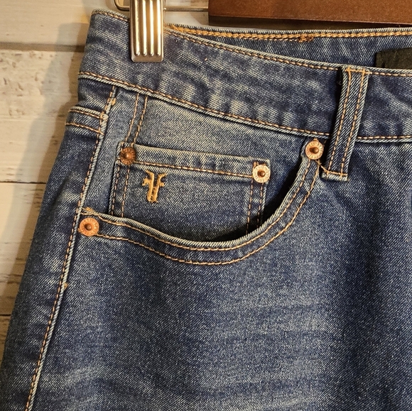 NWT Frye Womans Jeans Size 2/26 Denim With Pocketa High-rise - Picture 3 of 6